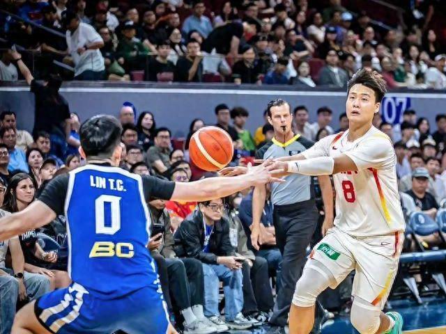 世界杯直播软件安装-险胜！郭士强赛后吐真言，男篮更衣室这一幕太动人